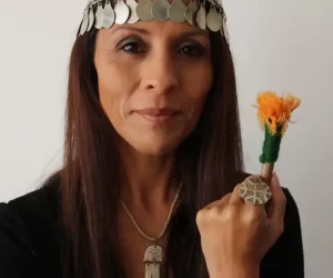 La cantante Carina Carriqueo logró que su tema “Tufachi Mawün” forme parte del evento que reconoce y celebra lo mejor de la música latina a nivel global.